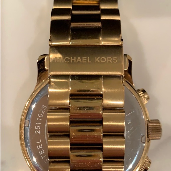 Watch - Picture 5 of 8